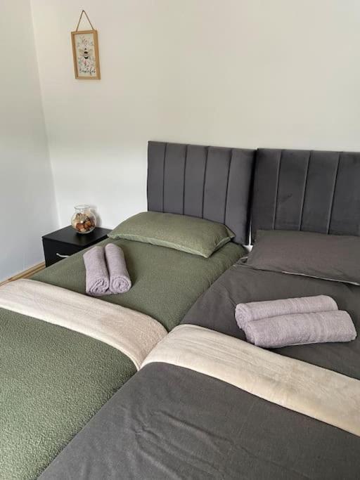 Brynhyfryd Cottage Aberaman Bagian luar foto