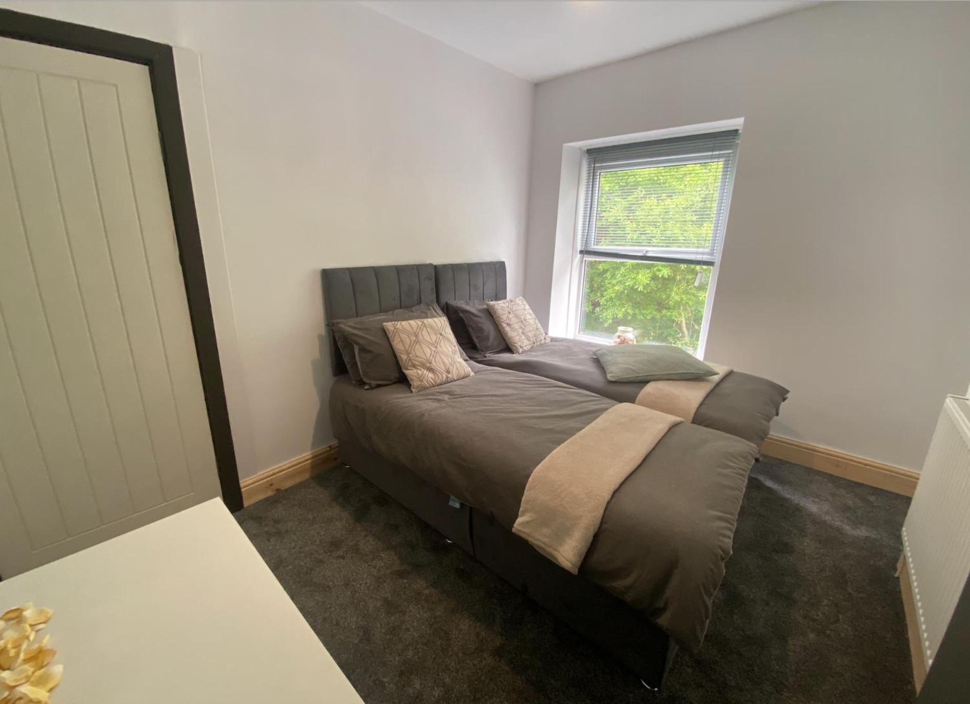 Brynhyfryd Cottage Aberaman Bagian luar foto